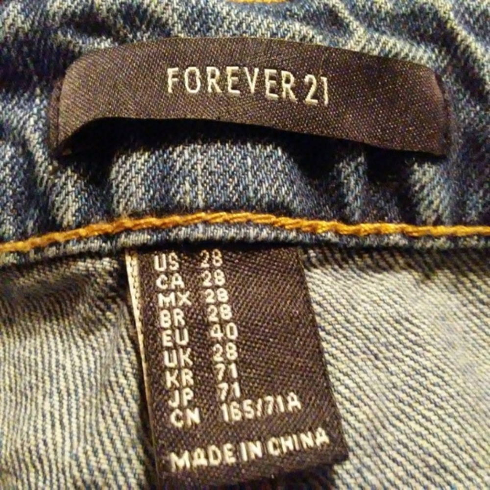Forever 21 High Waist Mom Jeans Distressed Sz 28 - Picture 5 of 9